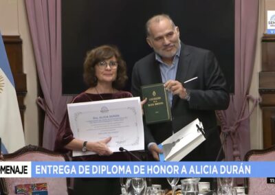 Alicia Durán galardonada en Argentina y Uruguay